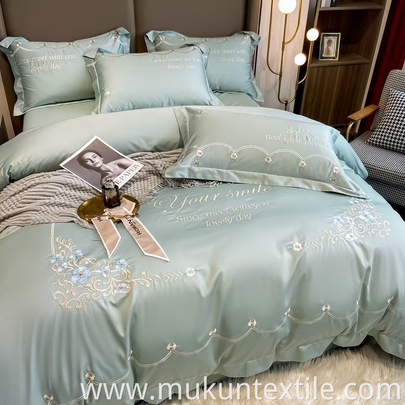  Cotton Embroidery Bedding Set